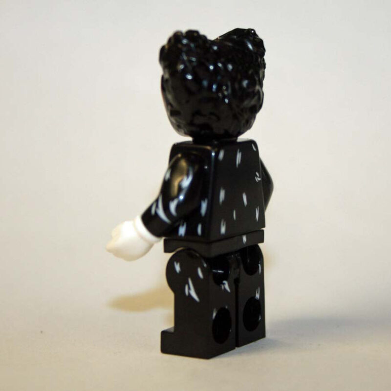 Poppy Huggy Wuggy Minifigure - Premium Video Game Black Edition - Image 2