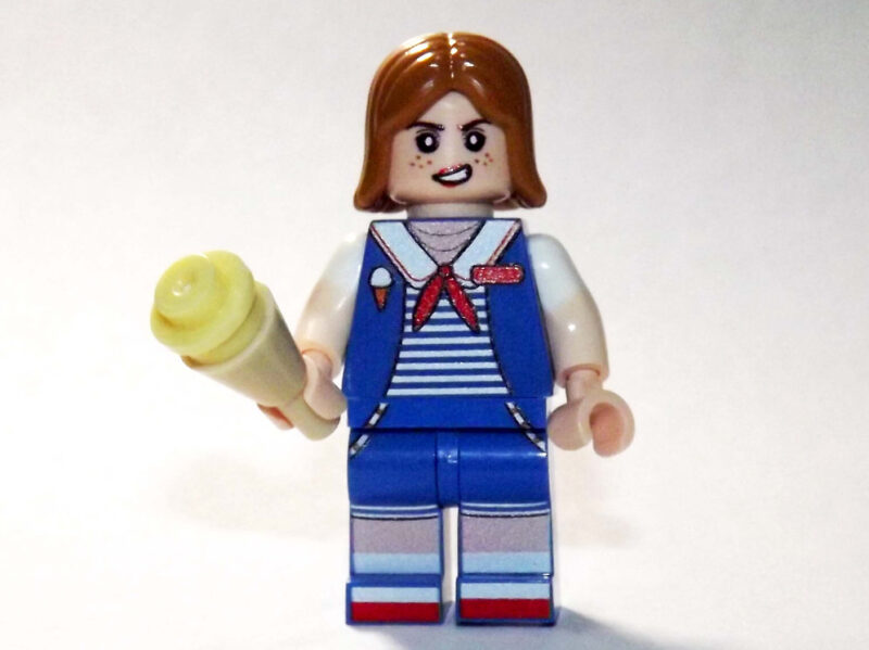 Robin Scoops Ahoy Minifigure - Premium Stranger Things Netflix Edition